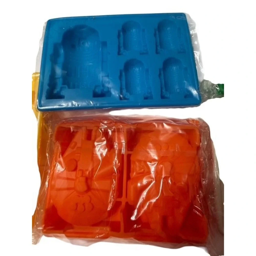 NEW Star Wars Silicone Molds Candy Ice Chocolate Wax Melts Soap Set of 5 Trays